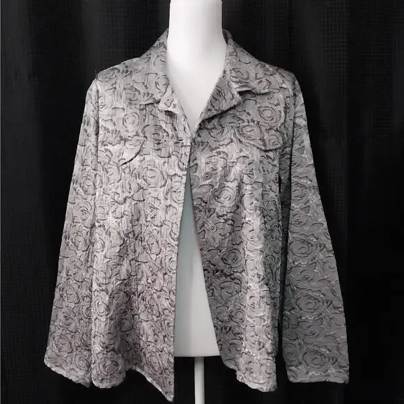 NWOT! CHICO'S! GRAY & SILVER ROSETTE PATTERN TAPESTRY STYLE JACKET, TOP! SZ 14 - Picture 3 of 10